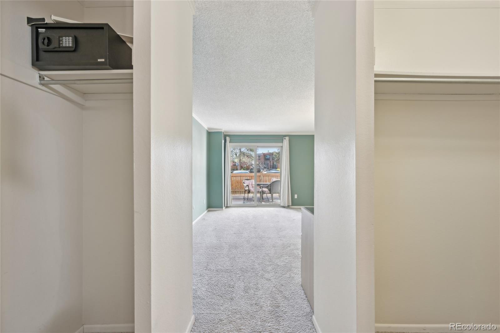 MLS Image #21 for 2880 s locust street,denver, Colorado