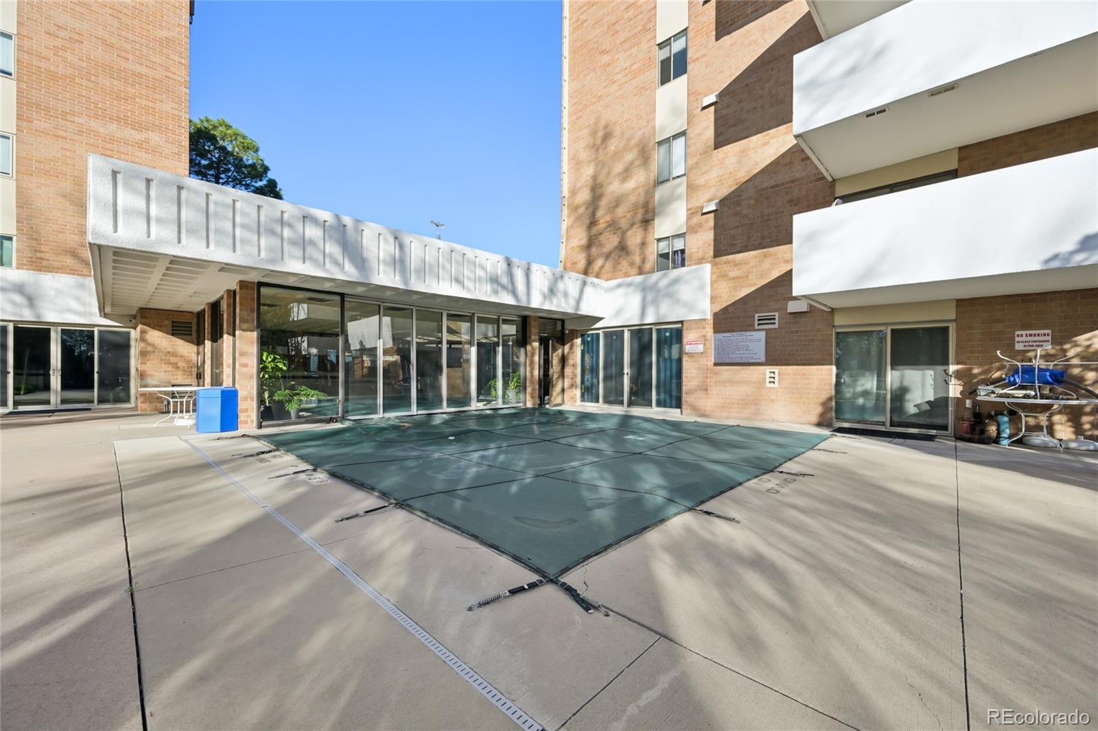 MLS Image #32 for 2880 s locust street,denver, Colorado