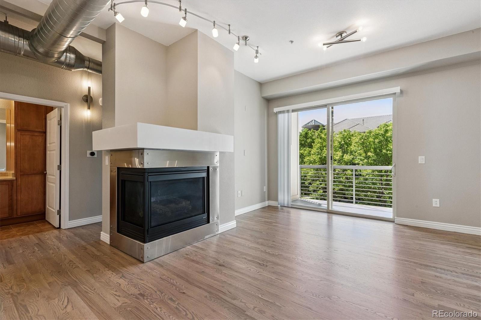 MLS Image #10 for 10111  inverness main street 209,englewood, Colorado