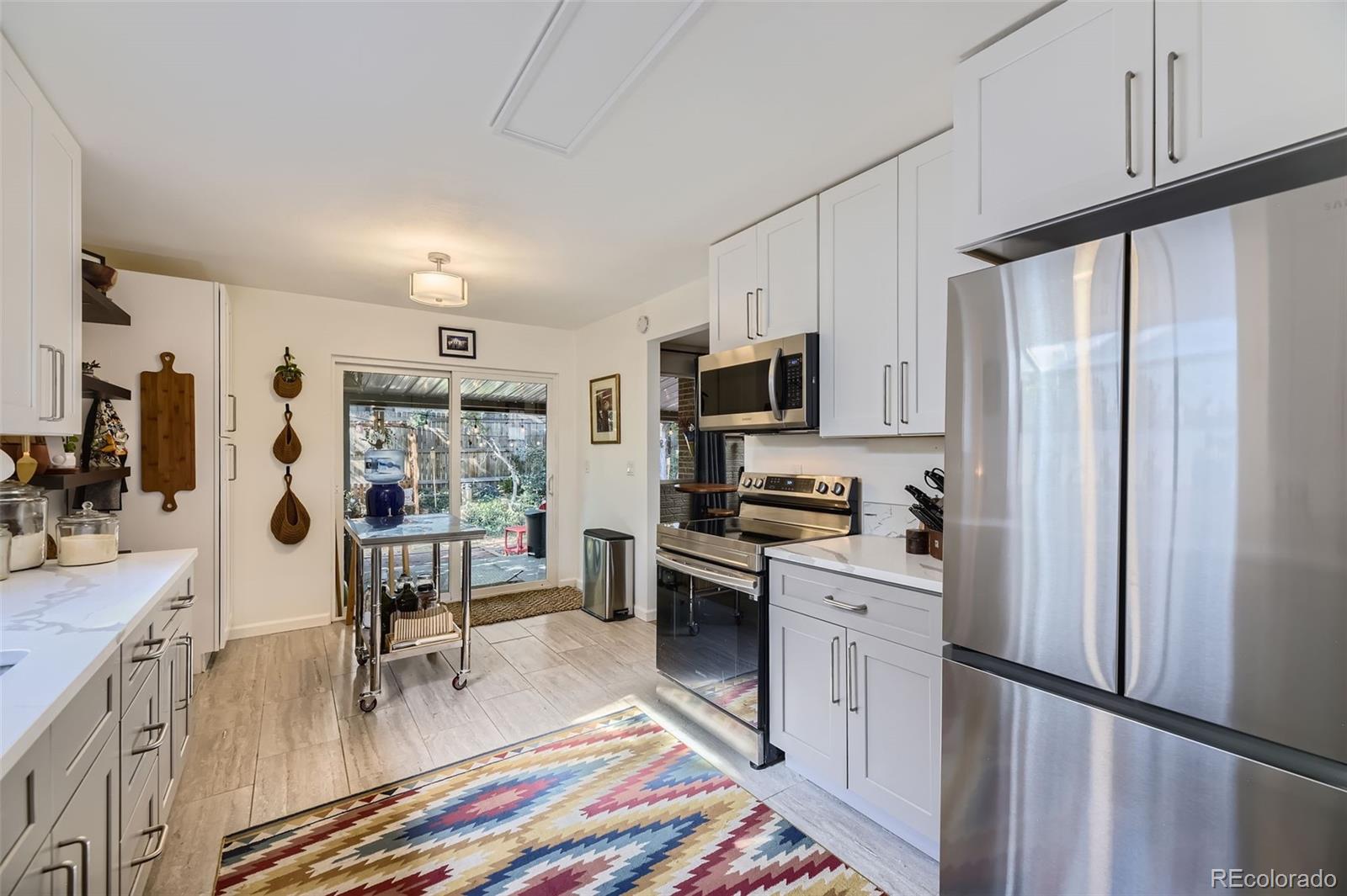 MLS Image #3 for 10115 w arbor place,littleton, Colorado