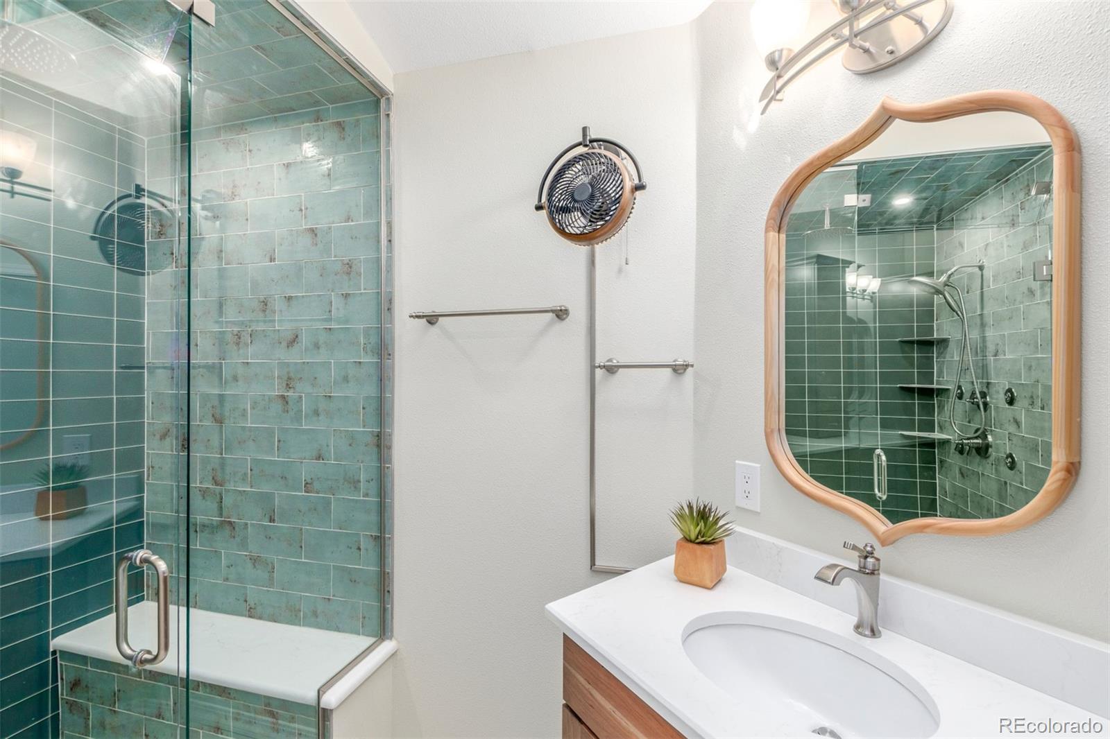 MLS Image #17 for 1470 s quebec way,denver, Colorado