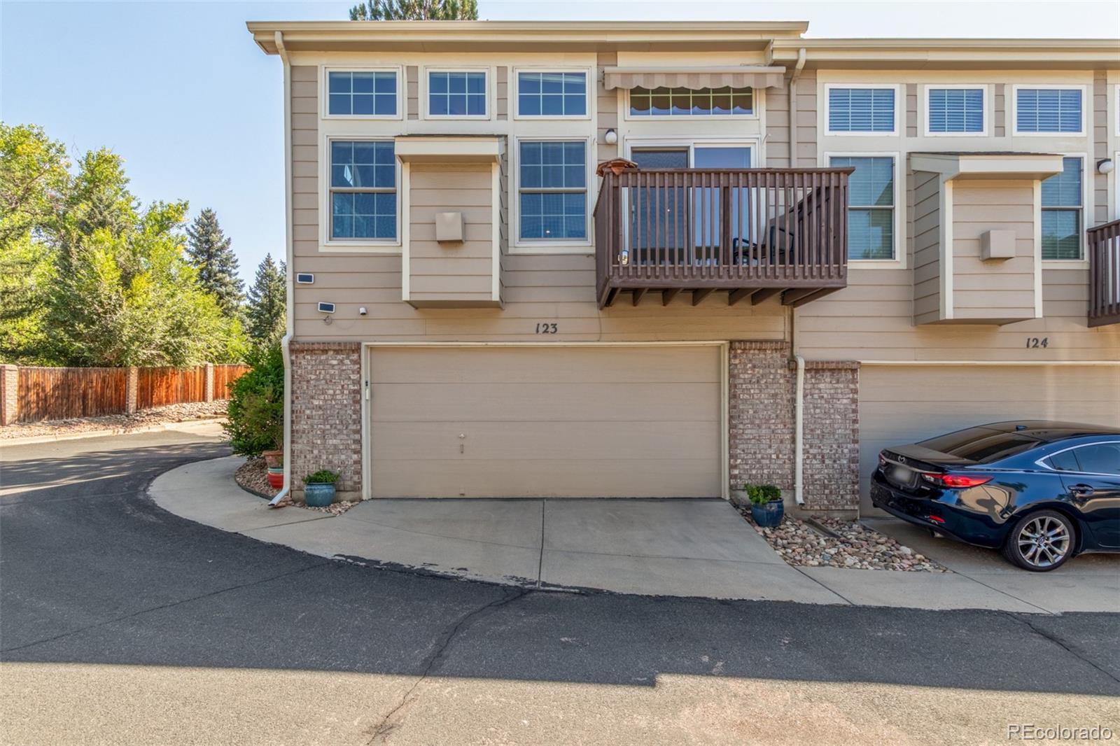 MLS Image #2 for 1470 s quebec way,denver, Colorado