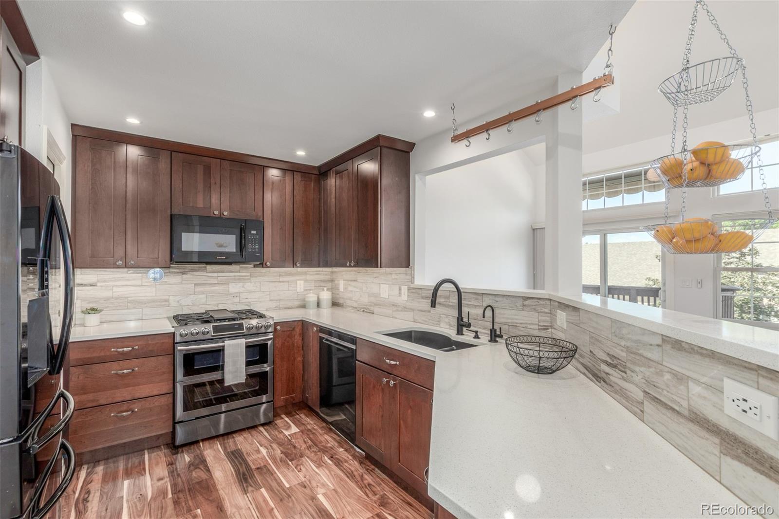 MLS Image #6 for 1470 s quebec way,denver, Colorado