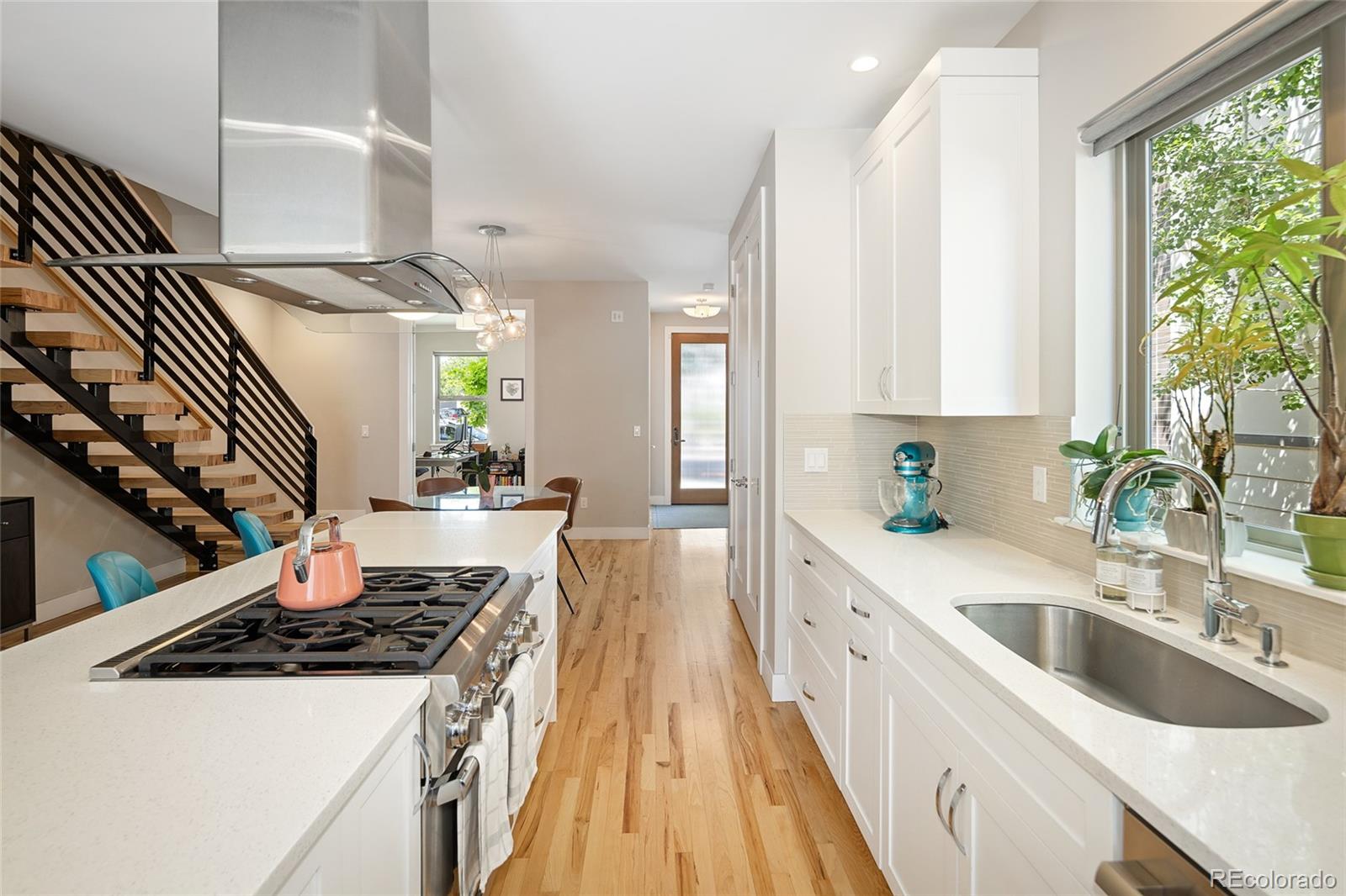 MLS Image #10 for 3912  utica street,denver, Colorado