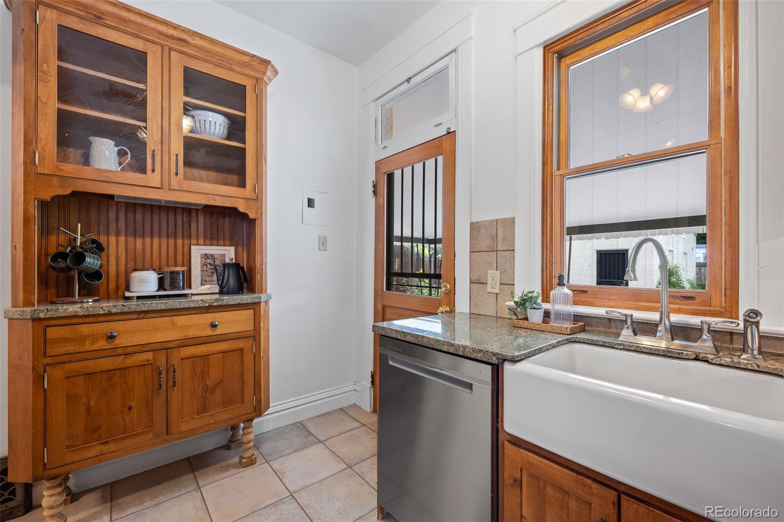 MLS Image #12 for 88 s clarkson street,denver, Colorado