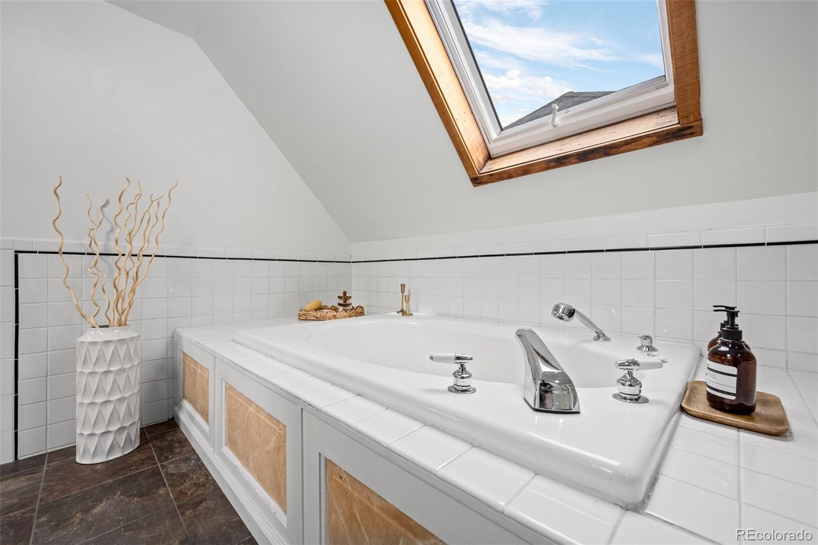 MLS Image #26 for 88 s clarkson street,denver, Colorado
