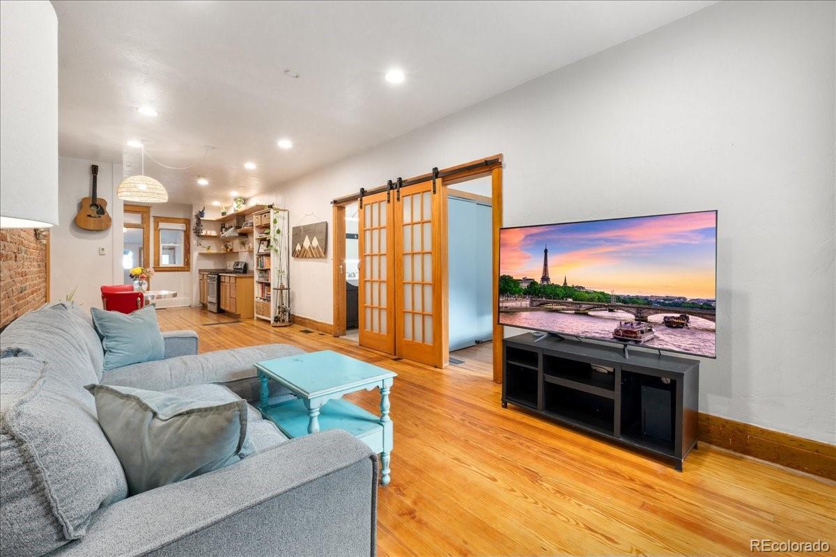 MLS Image #3 for 3034 n high street,denver, Colorado
