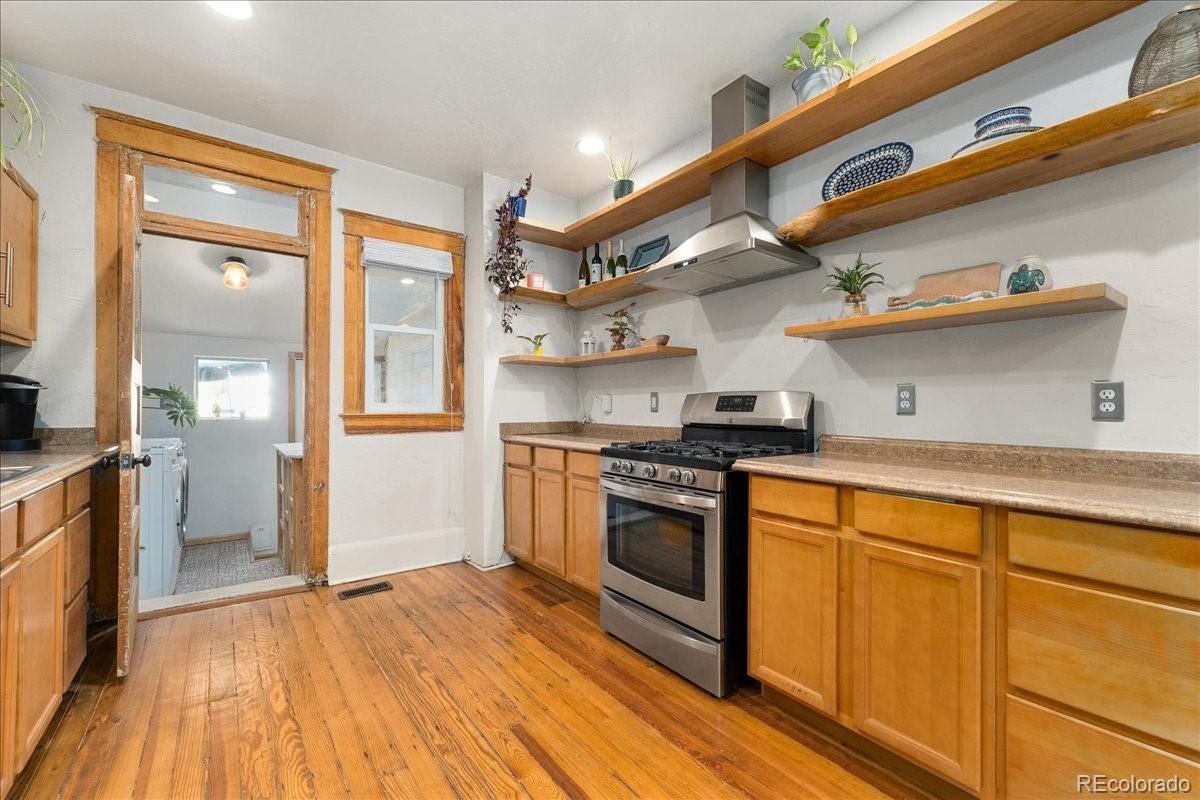MLS Image #7 for 3034 n high street,denver, Colorado