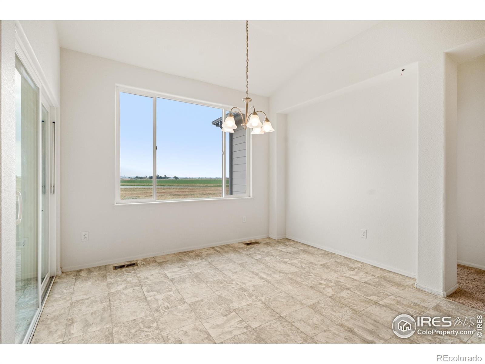 MLS Image #5 for 904 w union avenue,la salle, Colorado