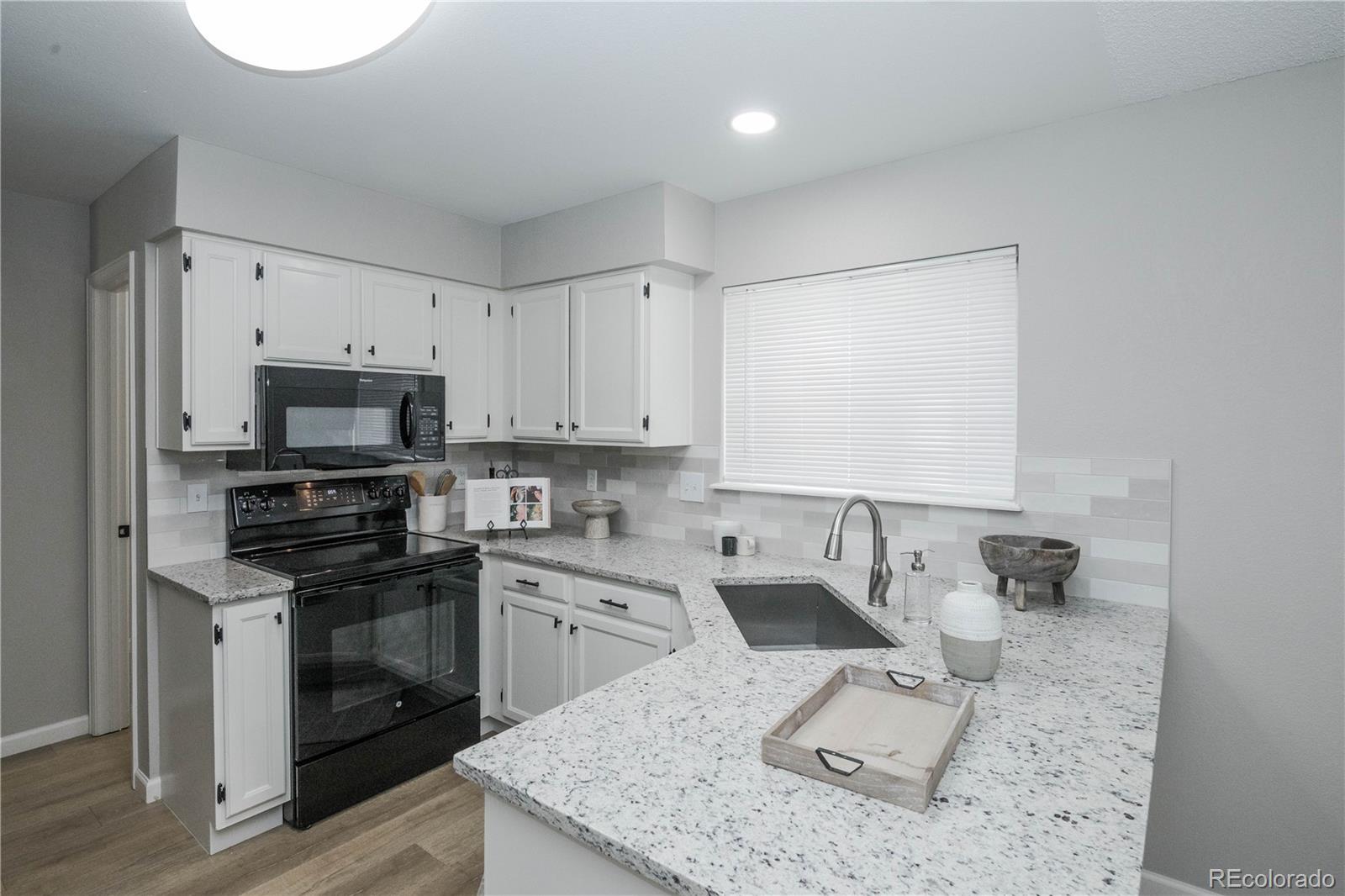 MLS Image #8 for 2209 s nome court,aurora, Colorado