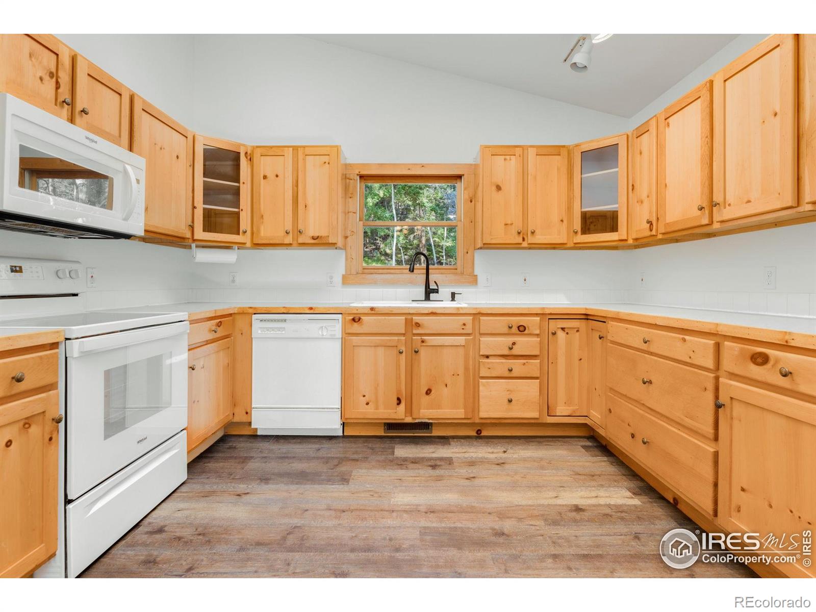 MLS Image #3 for 31  cedar drive,lyons, Colorado