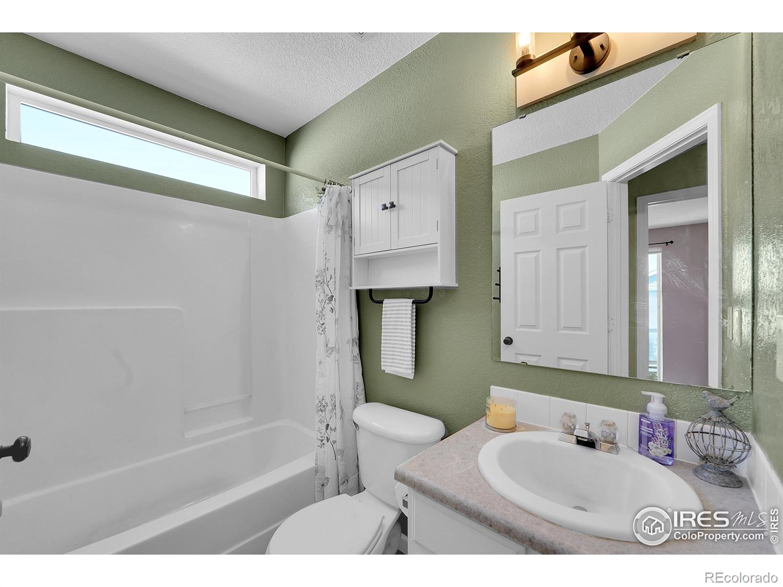 MLS Image #15 for 511  sterling lane,dacono, Colorado