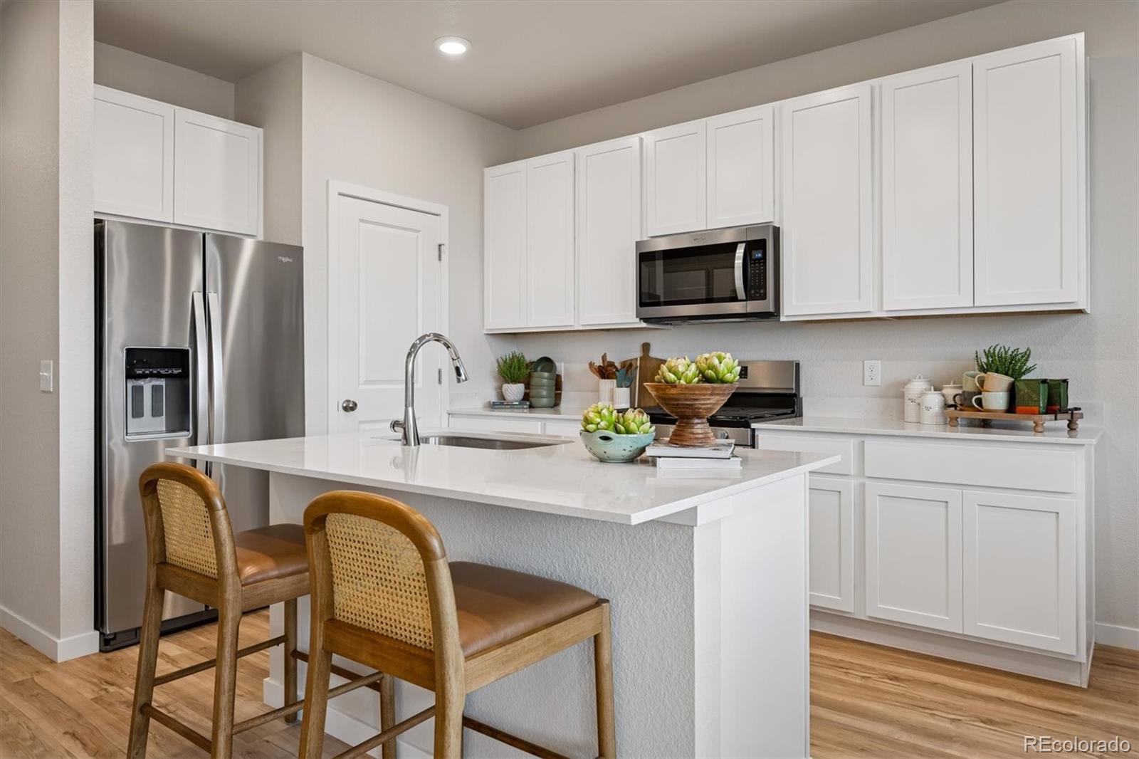 MLS Image #2 for 22579 e 47th drive,aurora, Colorado