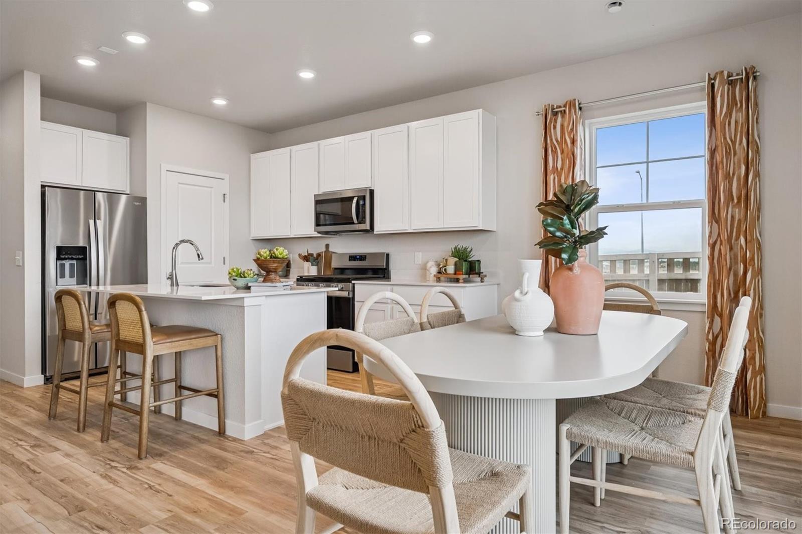MLS Image #7 for 22579 e 47th drive,aurora, Colorado