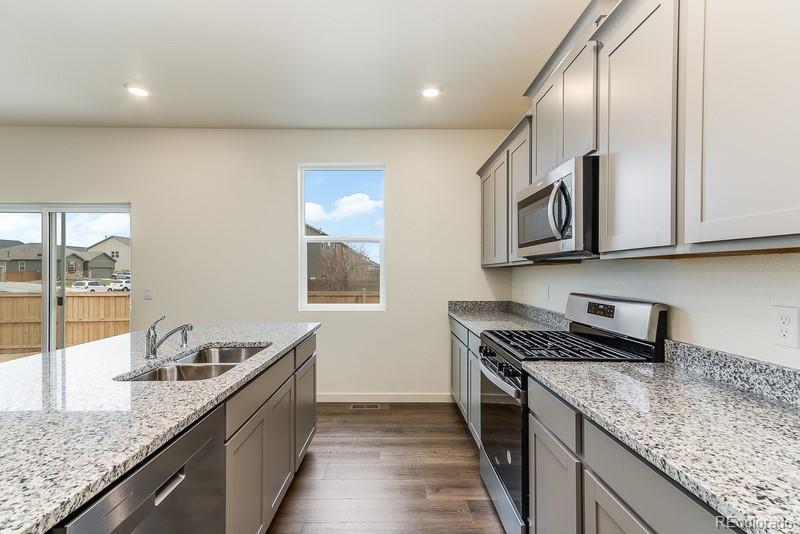 MLS Image #11 for 780 n deer park street,watkins, Colorado