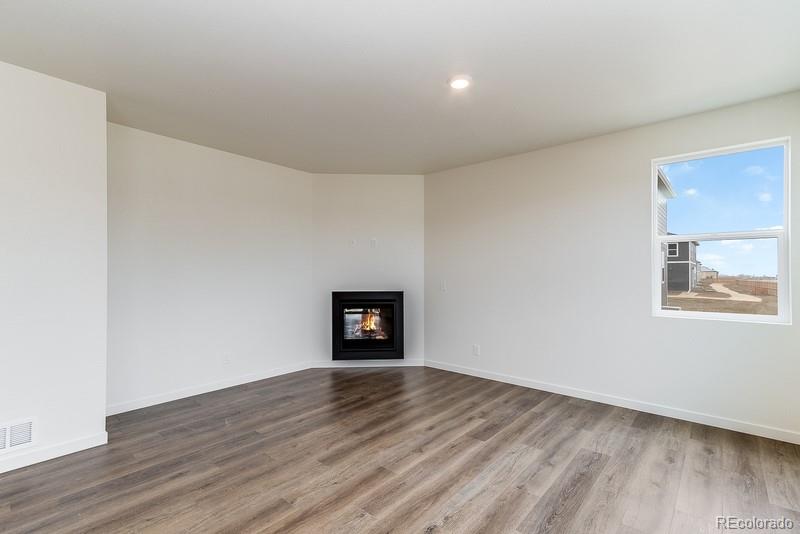 MLS Image #4 for 780 n deer park street,watkins, Colorado
