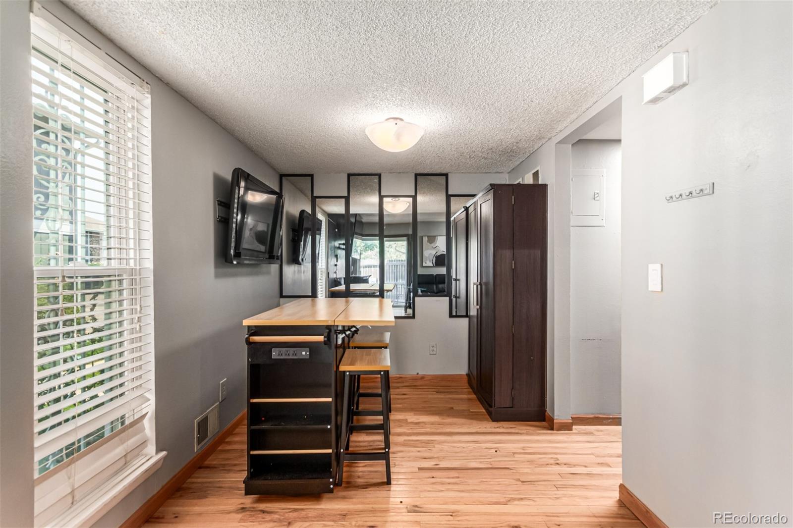 MLS Image #5 for 9901 e evans avenue,aurora, Colorado