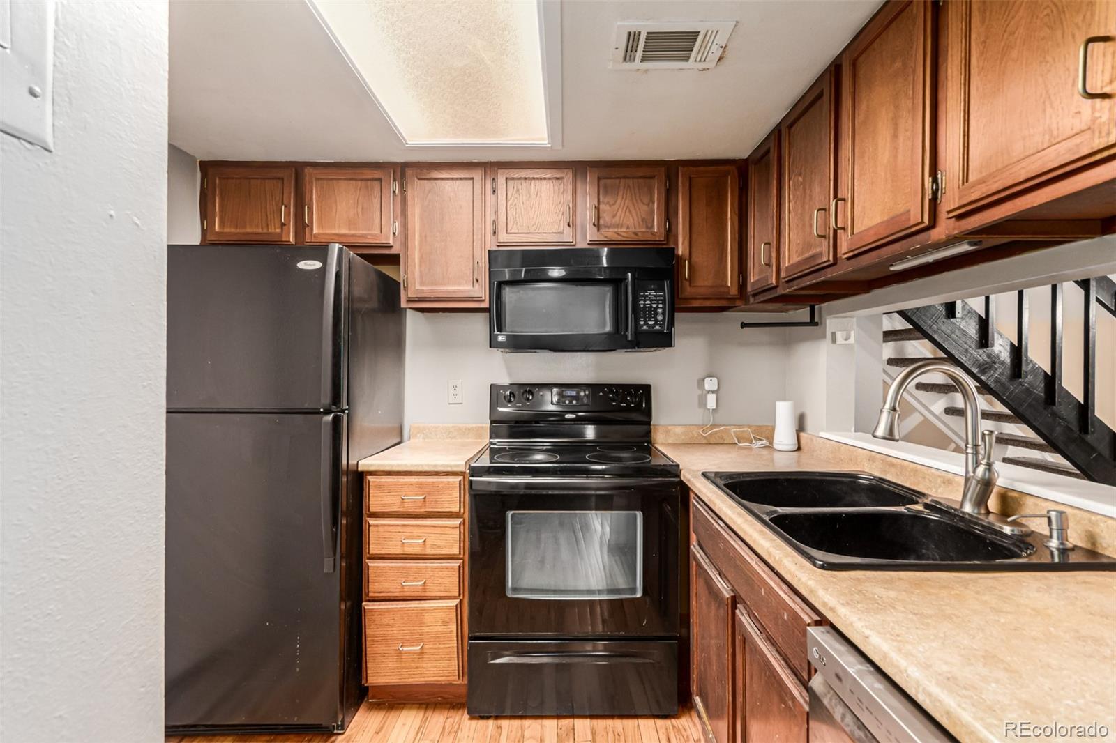 MLS Image #6 for 9901 e evans avenue,aurora, Colorado