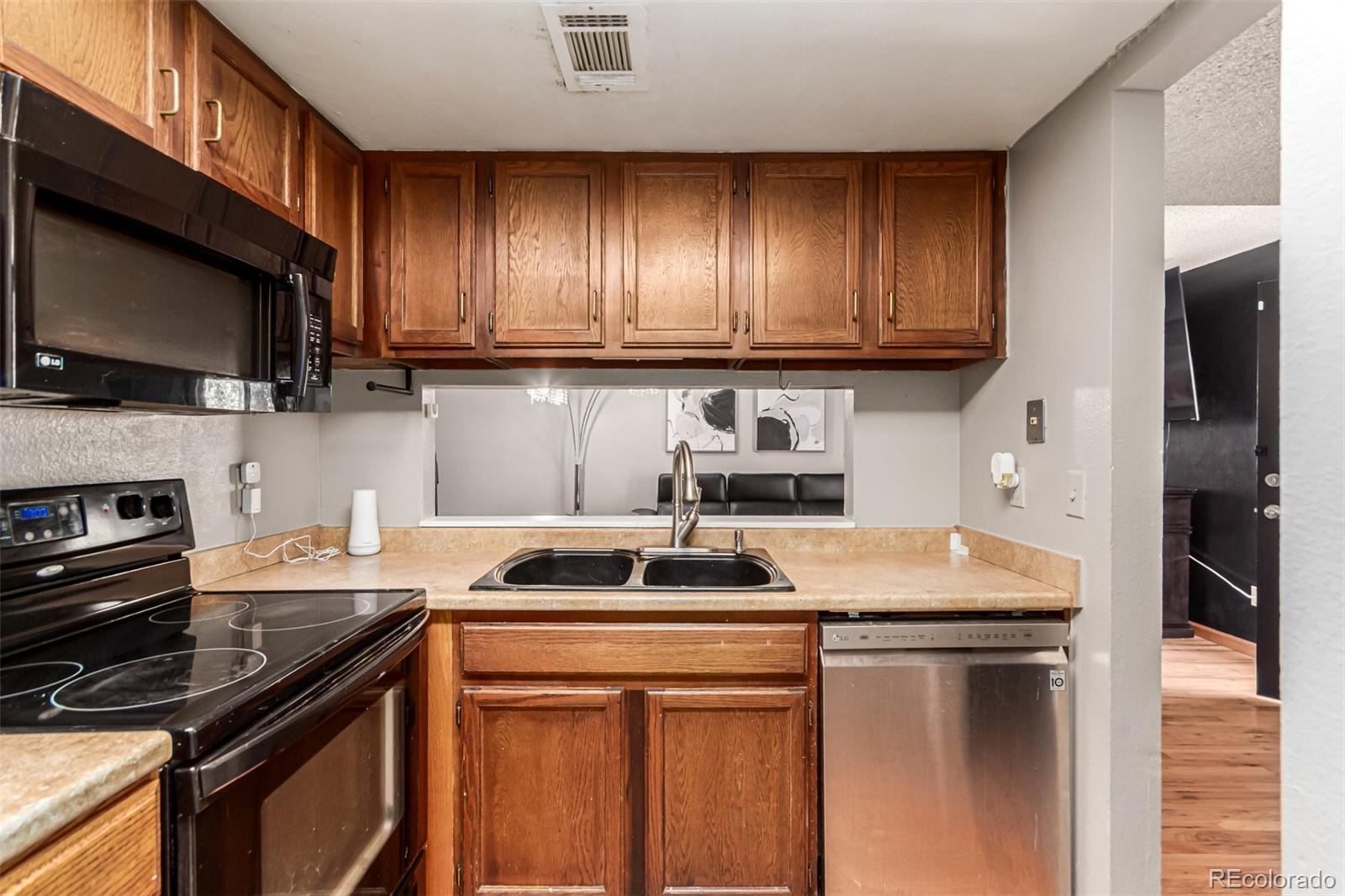 MLS Image #7 for 9901 e evans avenue,aurora, Colorado