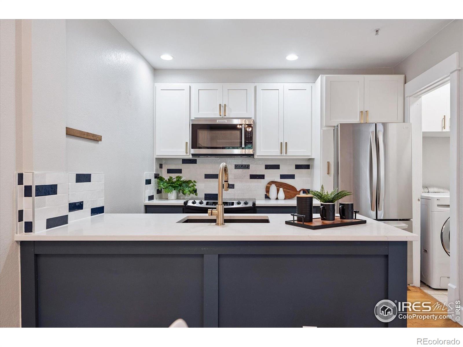 MLS Image #2 for 2201  pearl street,boulder, Colorado