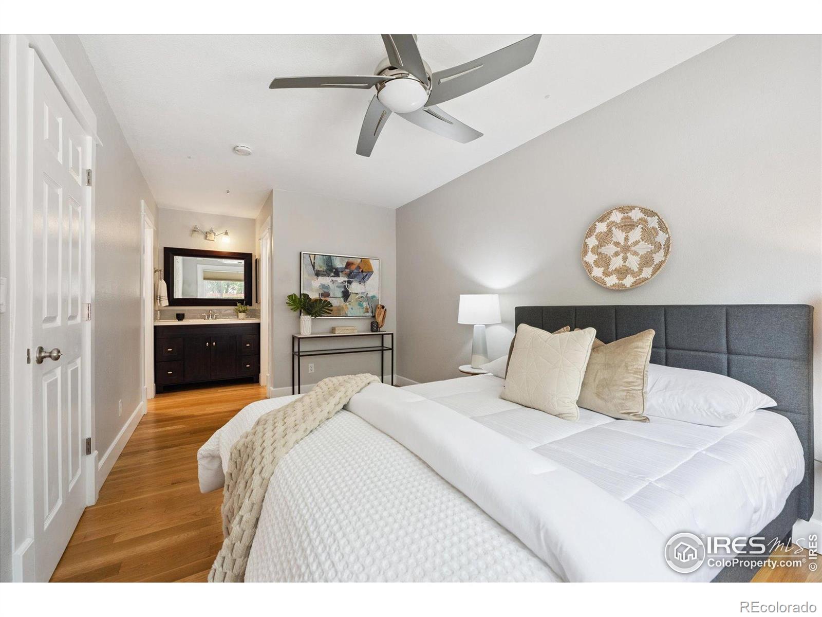 MLS Image #20 for 2201  pearl street,boulder, Colorado