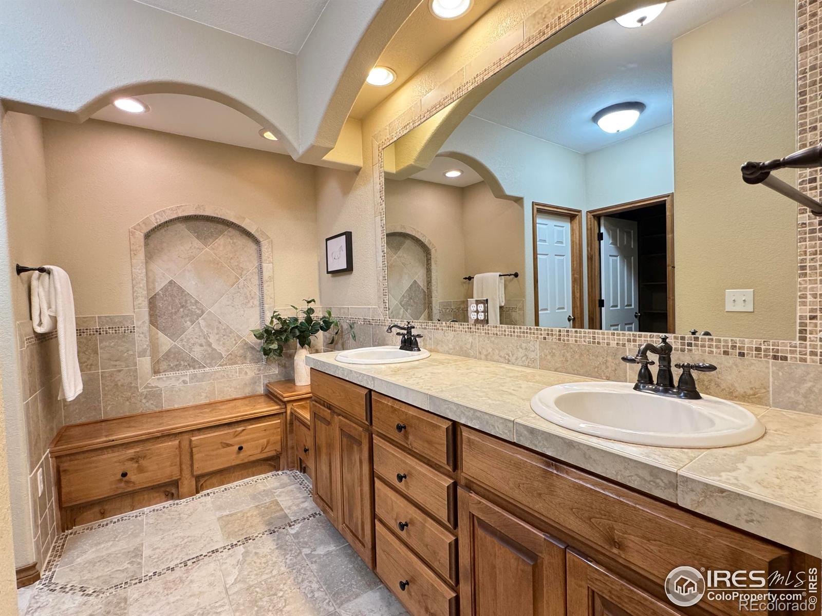 MLS Image #8 for 3385  laplata avenue,loveland, Colorado
