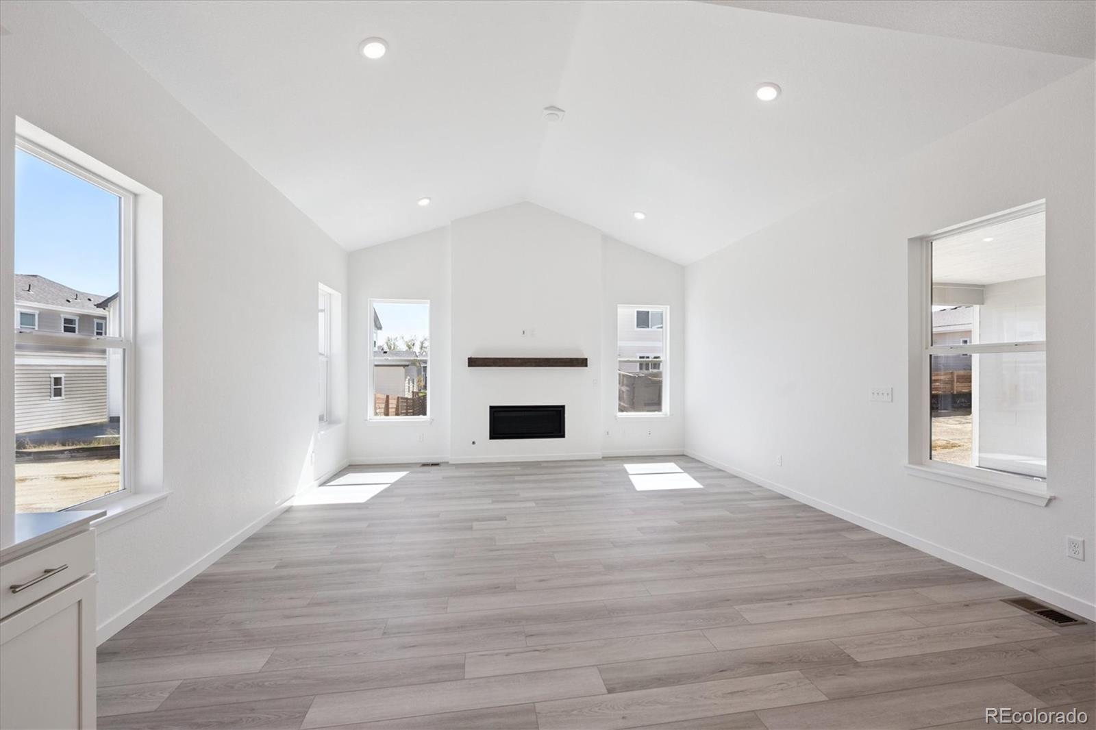 MLS Image #5 for 5528  tamarack avenue,firestone, Colorado