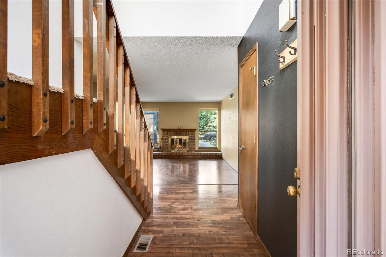 MLS Image #2 for 10201 w ida avenue,littleton, Colorado