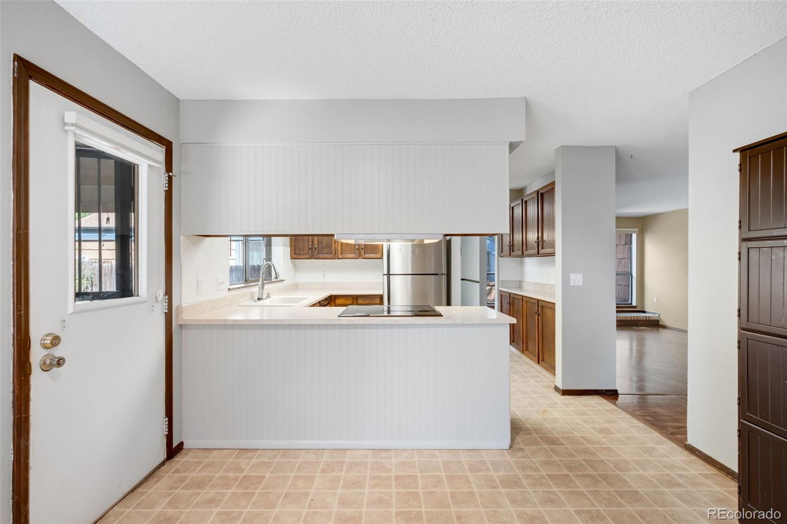 MLS Image #9 for 10201 w ida avenue,littleton, Colorado