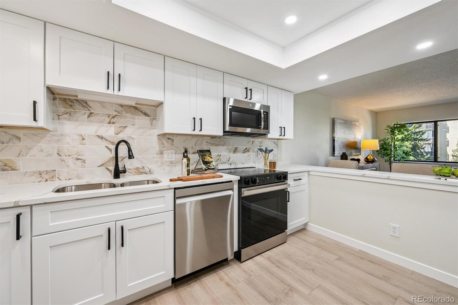 MLS Image #10 for 14050 e linvale place,aurora, Colorado