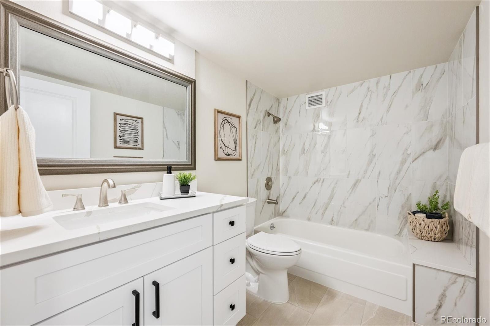 MLS Image #18 for 14050 e linvale place,aurora, Colorado