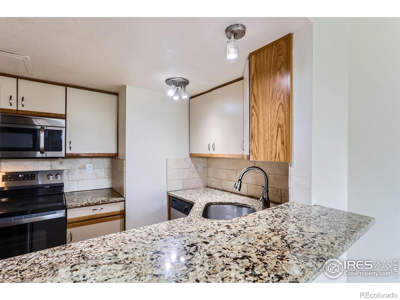MLS Image #1 for 305 s taft court,louisville, Colorado