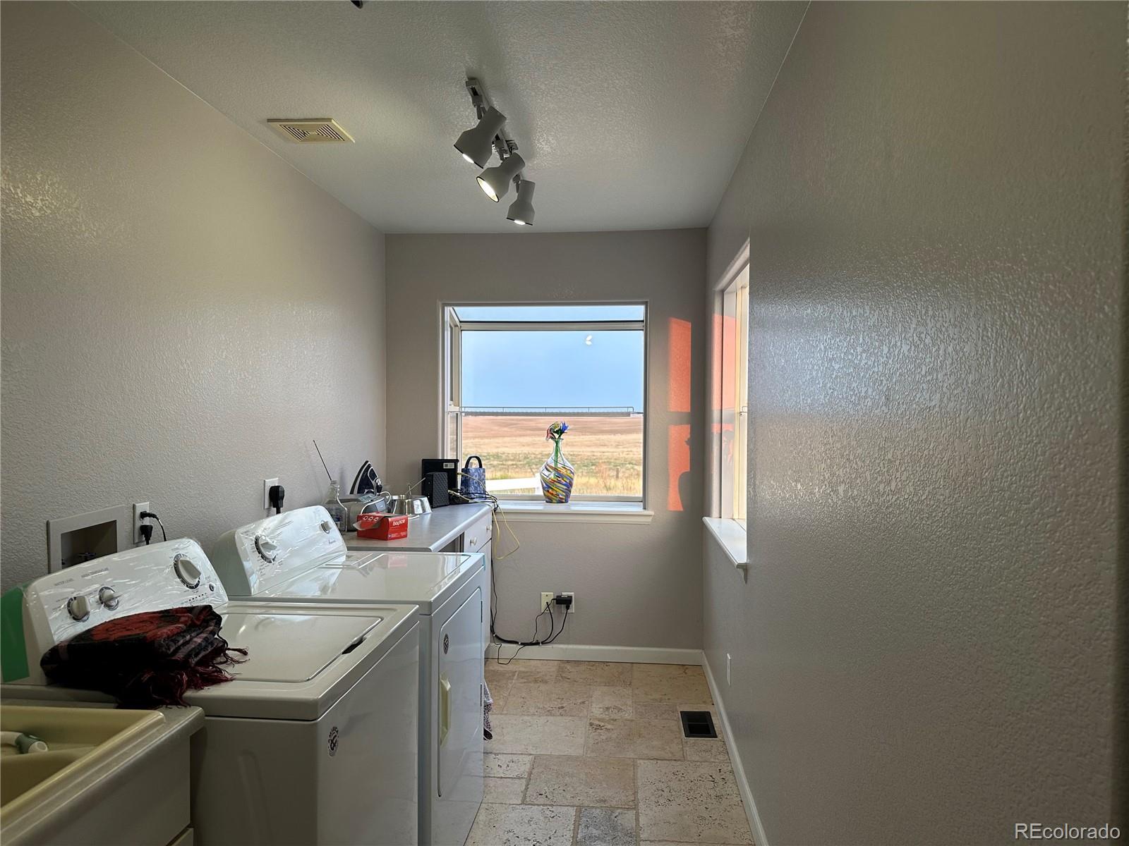 MLS Image #10 for 1080 s dutch valley road,bennett, Colorado