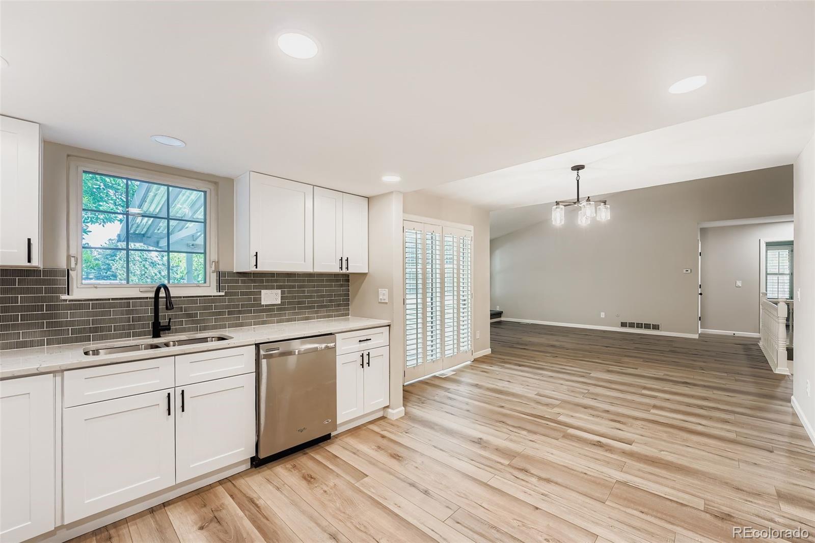 MLS Image #6 for 2800 s heather gardens way,aurora, Colorado