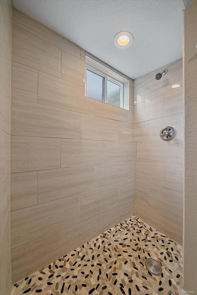 MLS Image #11 for 1637 s quitman street,denver, Colorado