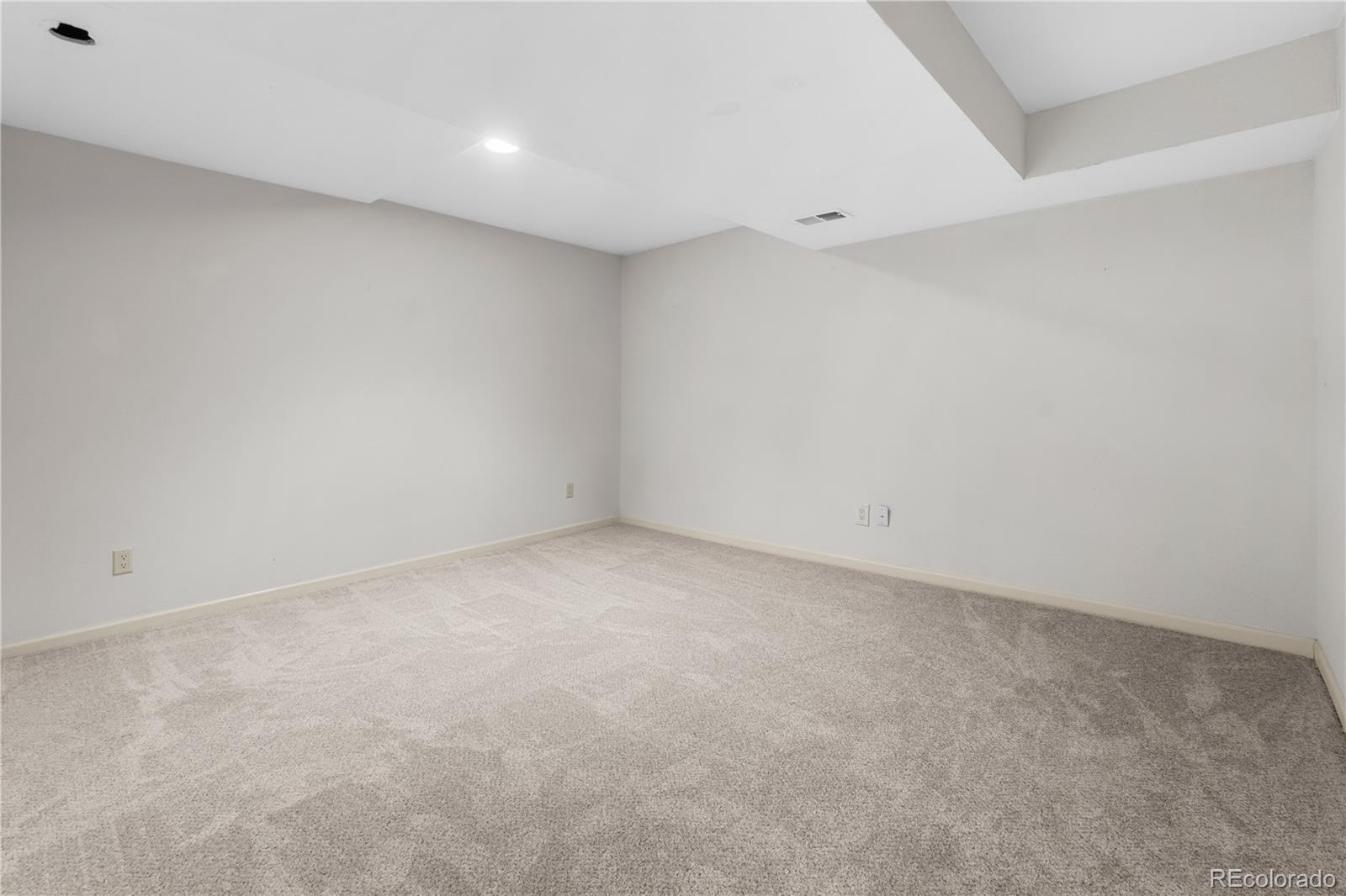 MLS Image #19 for 1417 w lake court,littleton, Colorado