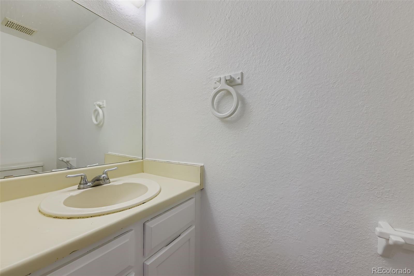 MLS Image #9 for 7474 e arkansas avenue 18-04,denver, Colorado