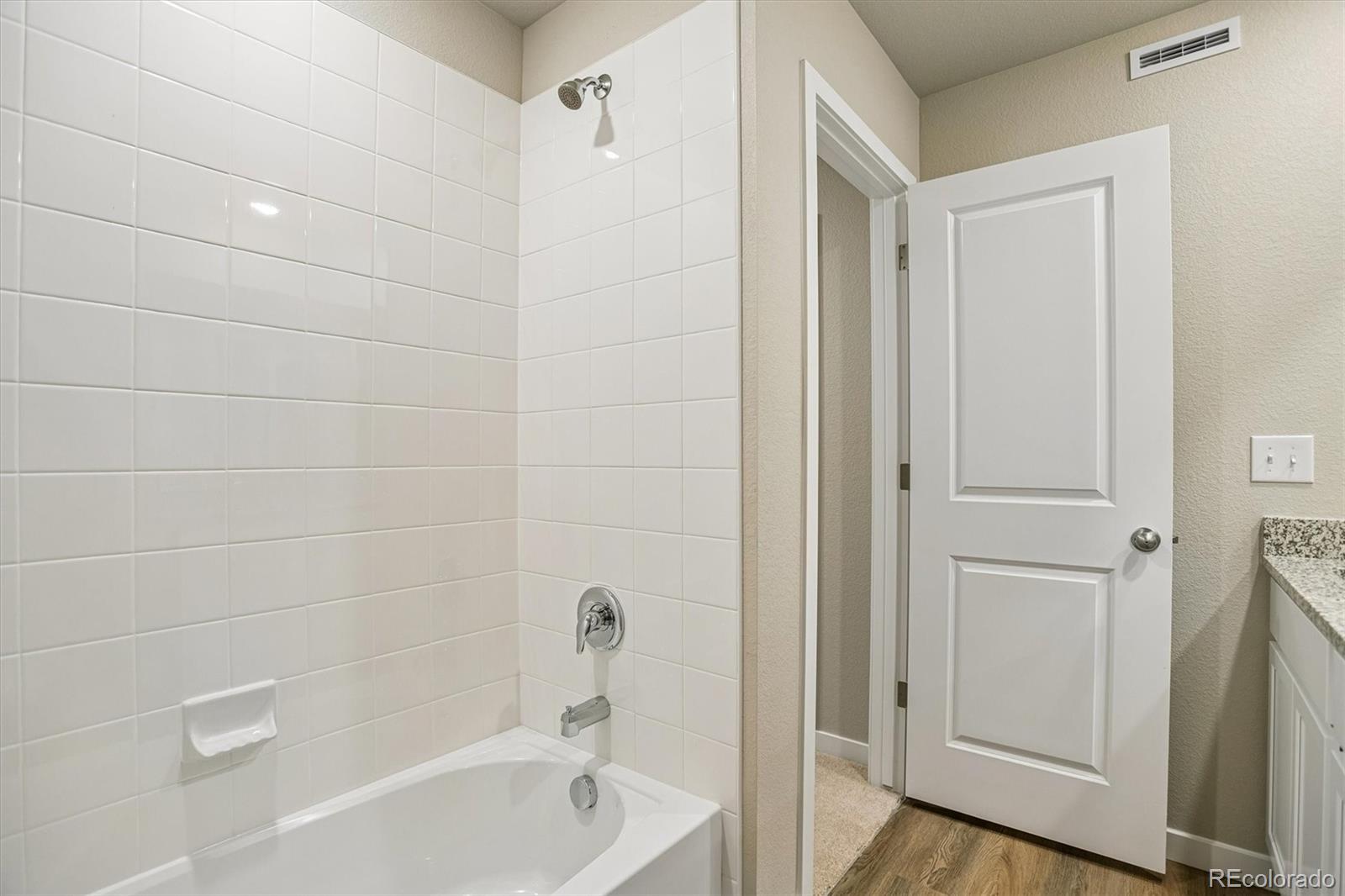 MLS Image #20 for 183  robin road,johnstown, Colorado