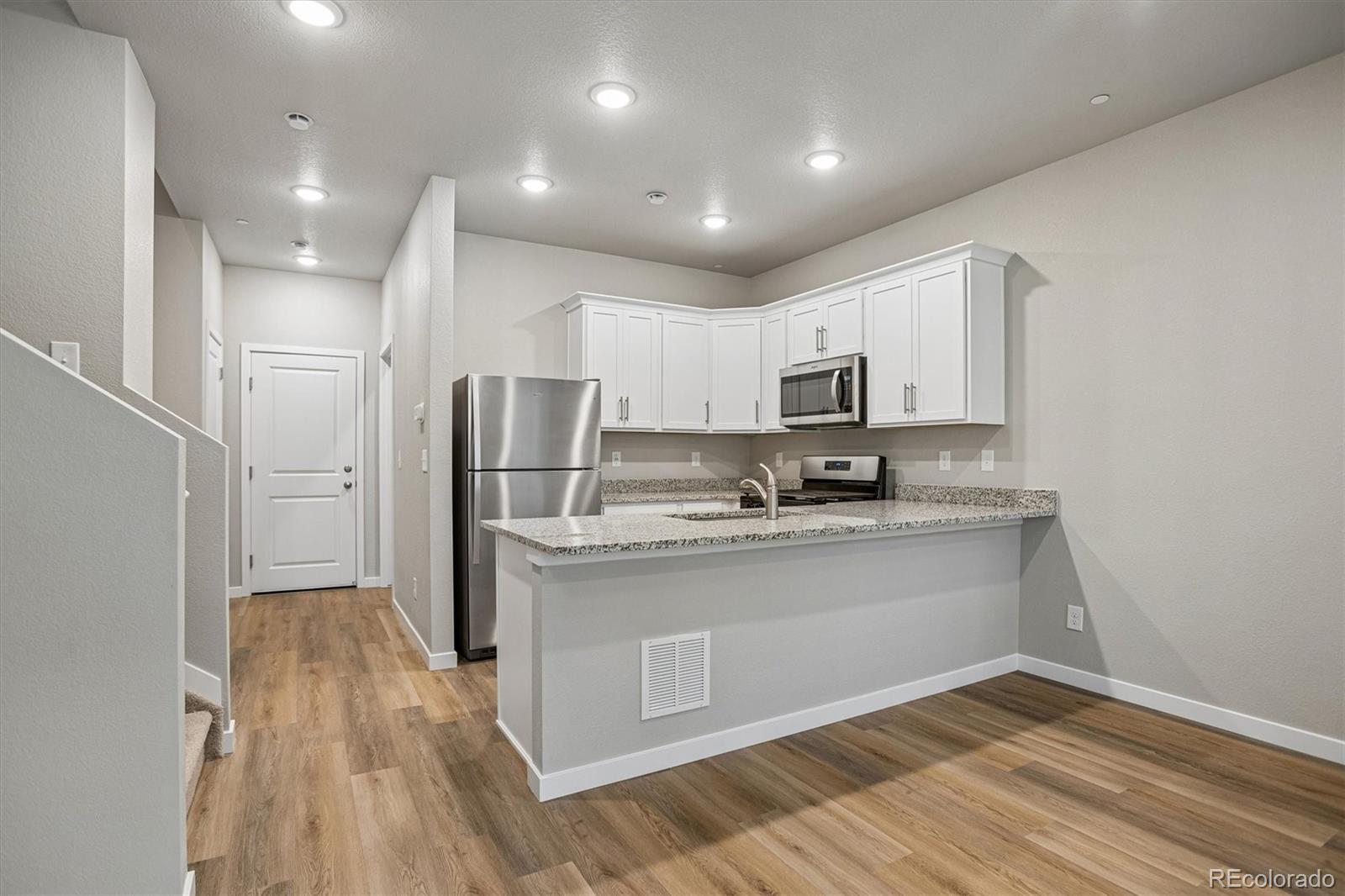 MLS Image #7 for 183  robin road,johnstown, Colorado