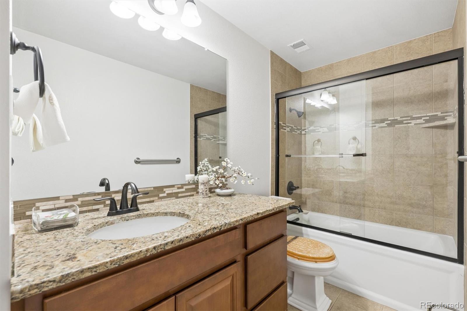 MLS Image #10 for 605 s alton way,denver, Colorado