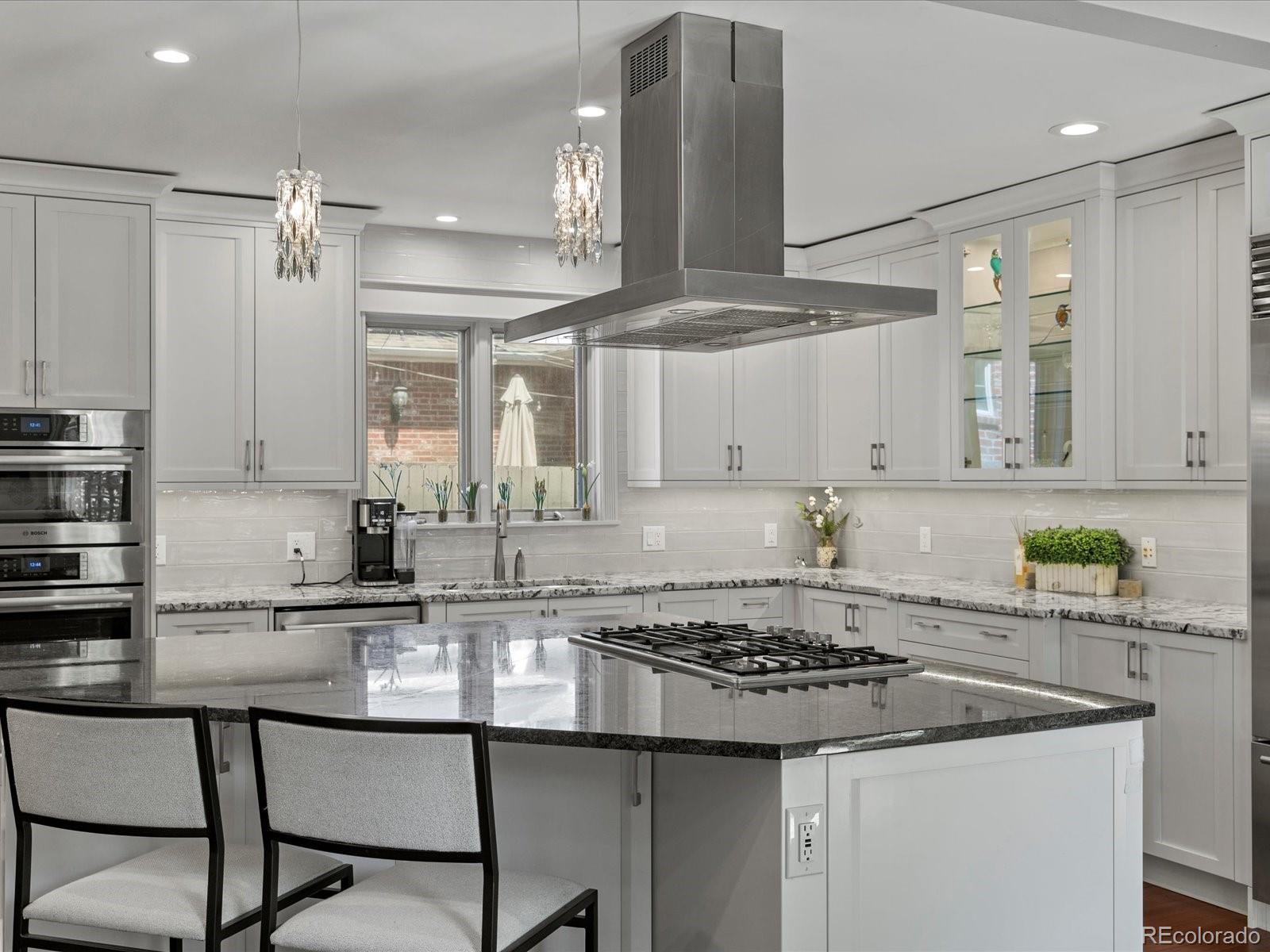 MLS Image #12 for 718  locust street,denver, Colorado
