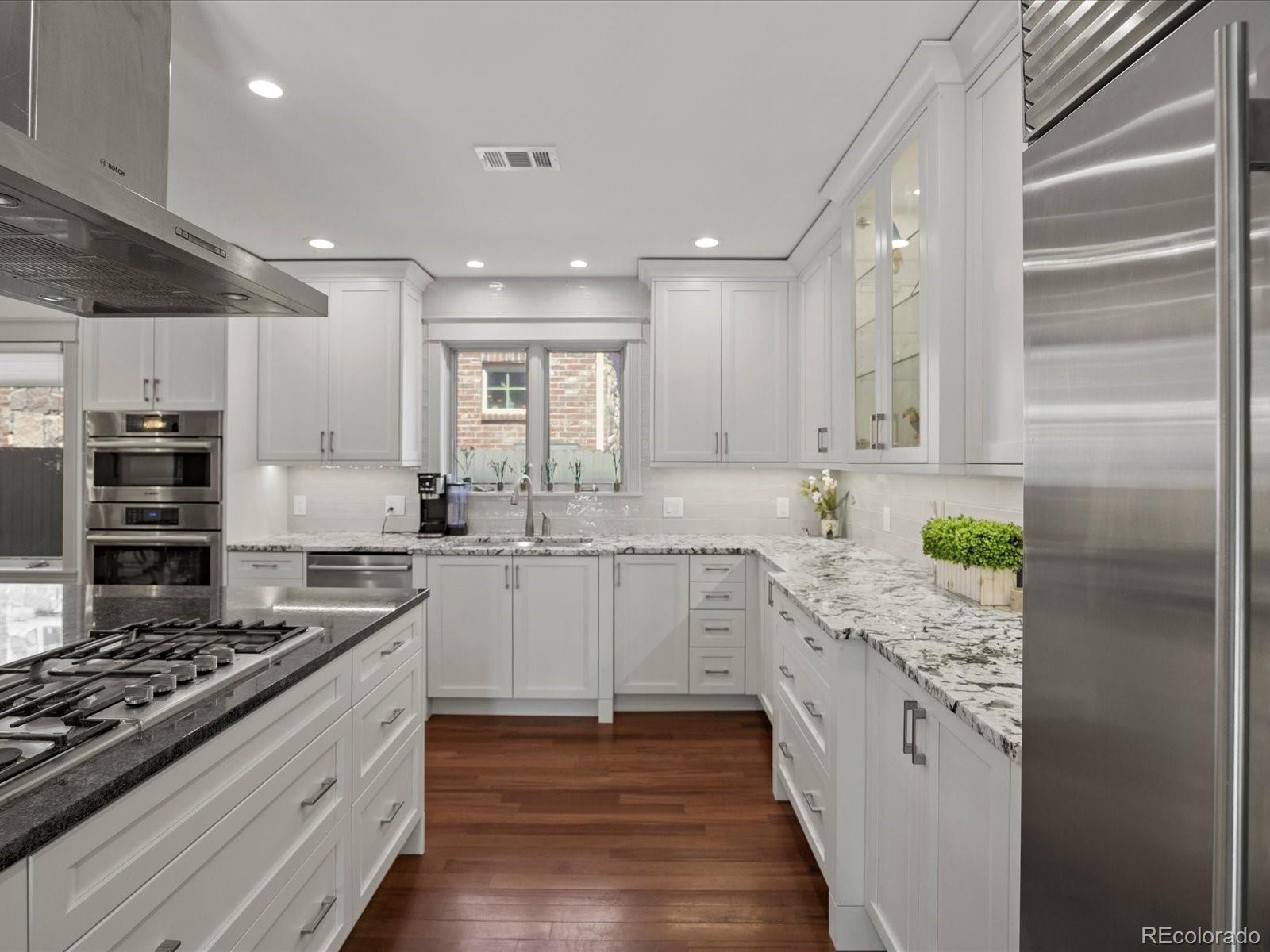 MLS Image #15 for 718  locust street,denver, Colorado