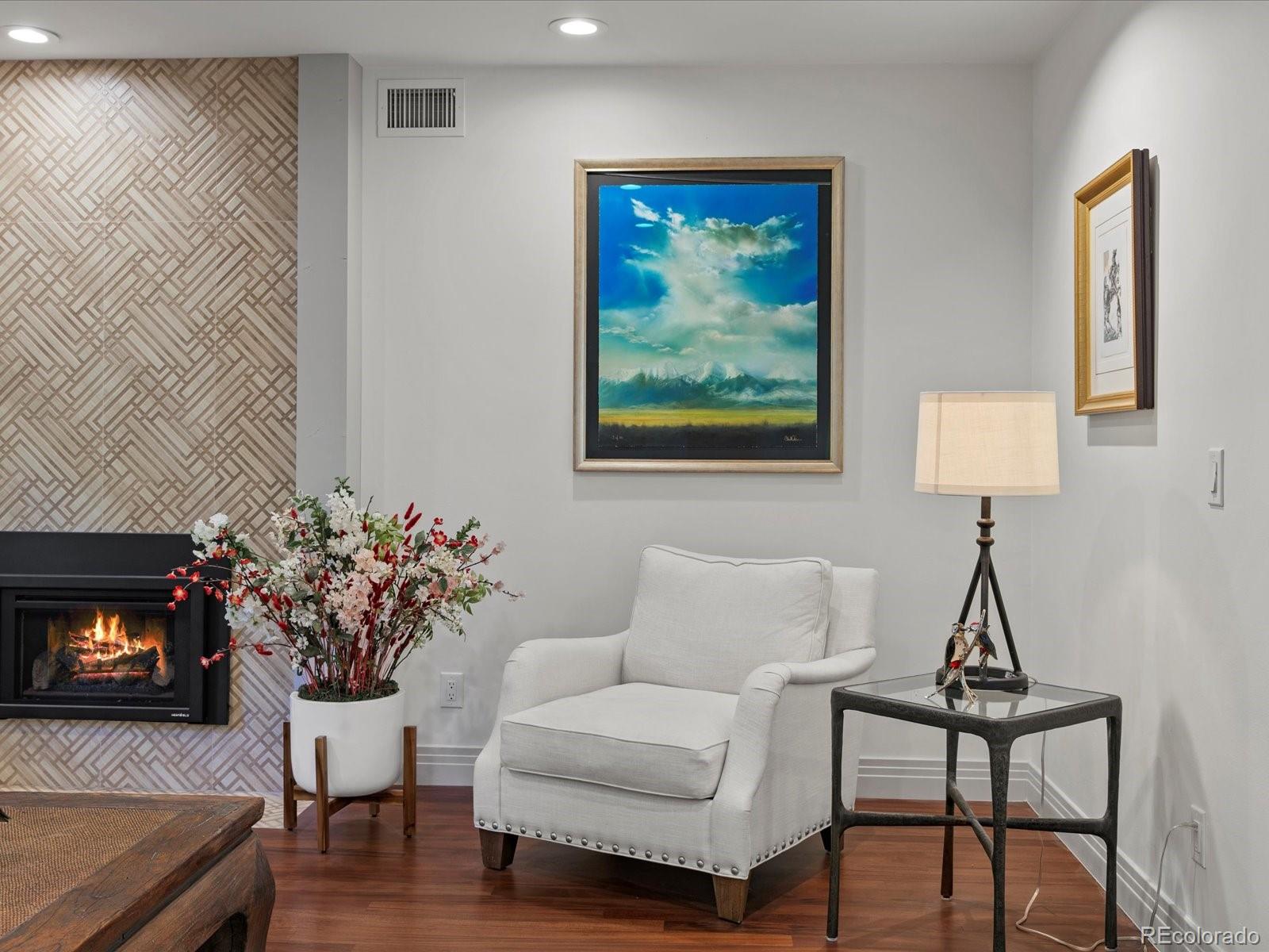 MLS Image #20 for 718  locust street,denver, Colorado