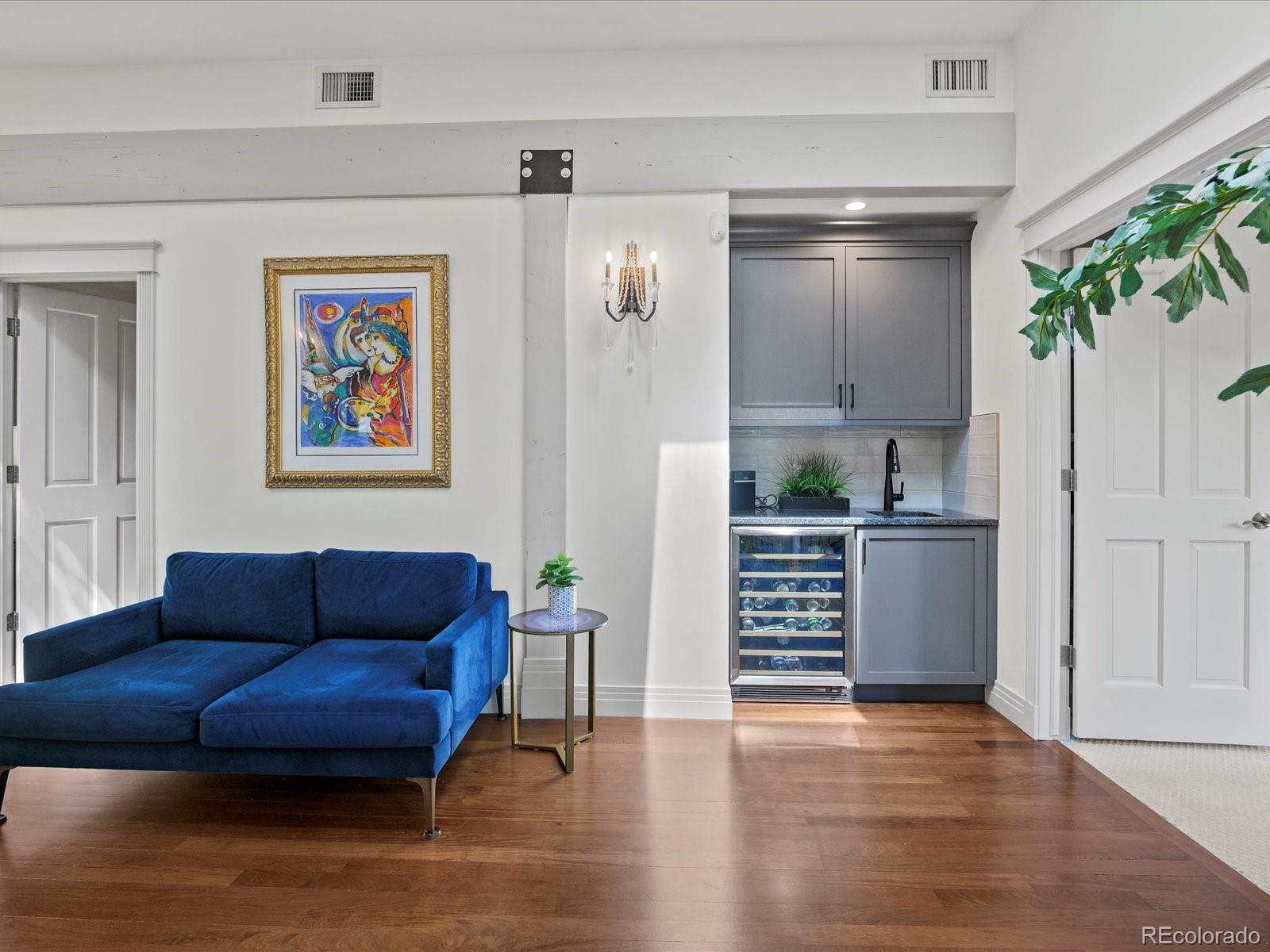 MLS Image #21 for 718  locust street,denver, Colorado