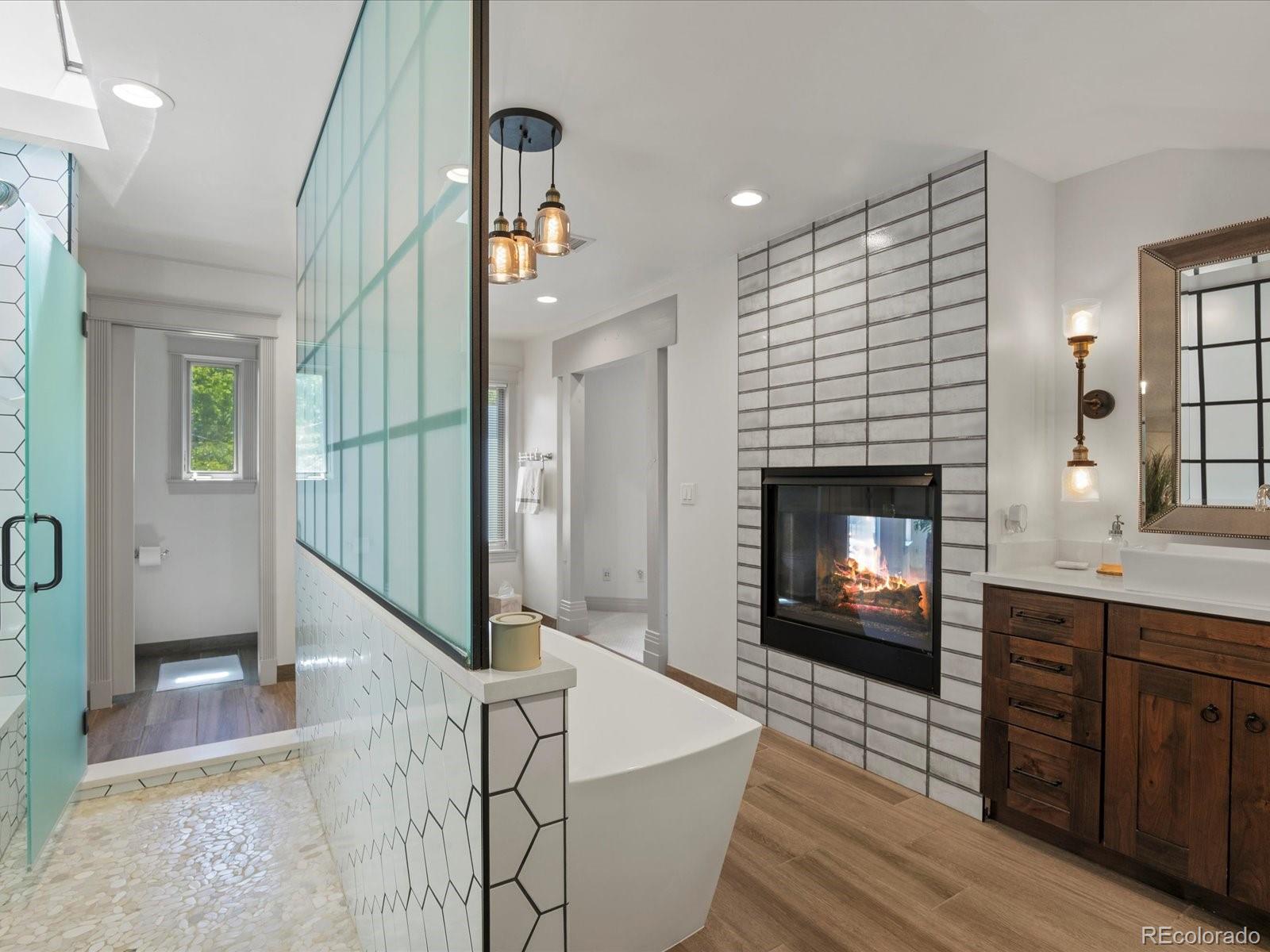 MLS Image #29 for 718  locust street,denver, Colorado