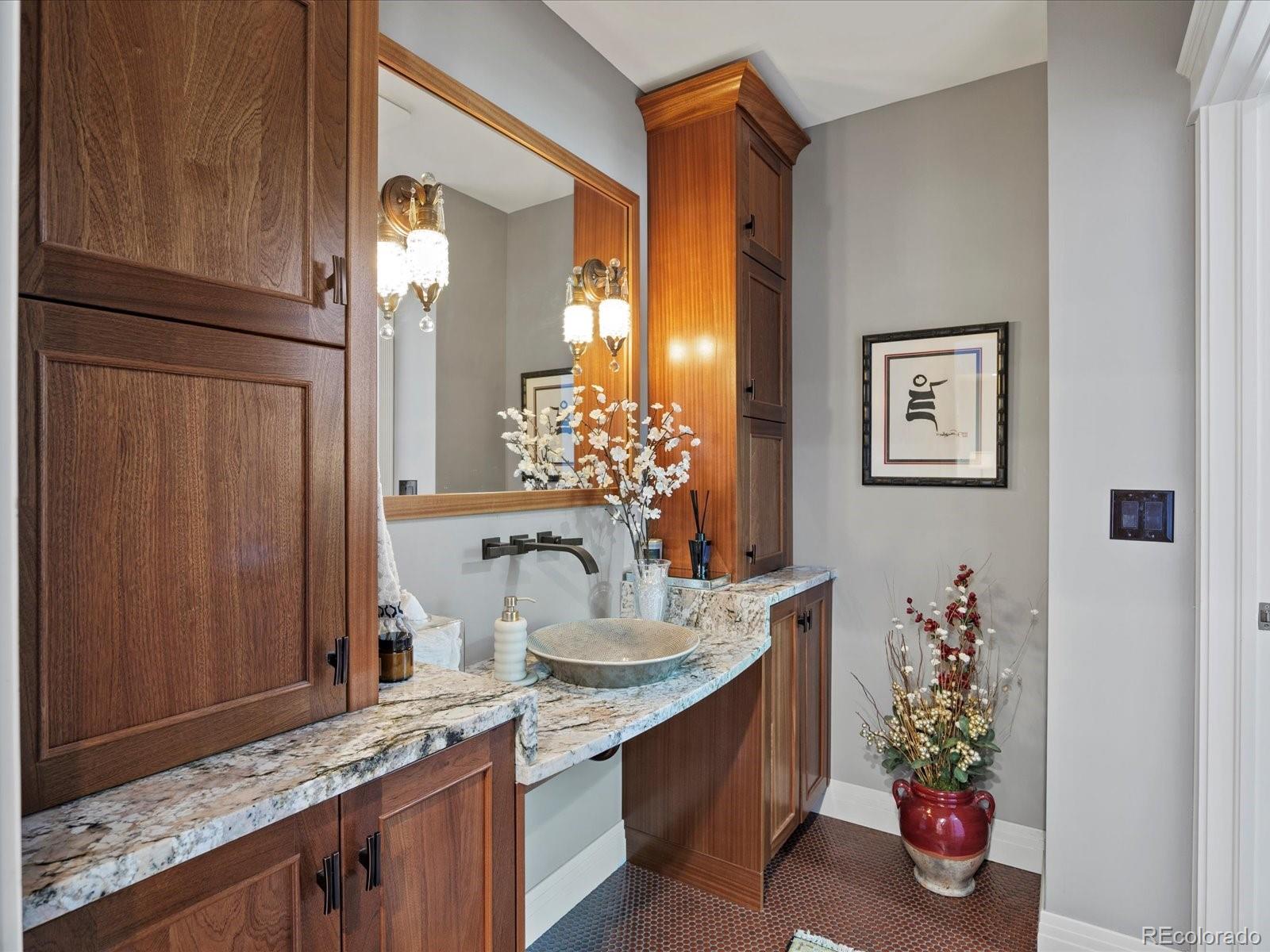 MLS Image #8 for 718  locust street,denver, Colorado