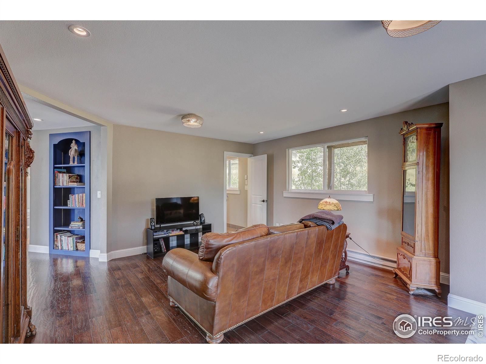 MLS Image #8 for 10297  forest view drive,loveland, Colorado