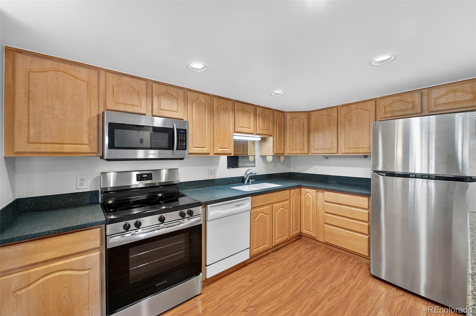 MLS Image #8 for 13691 e marina drive,aurora, Colorado