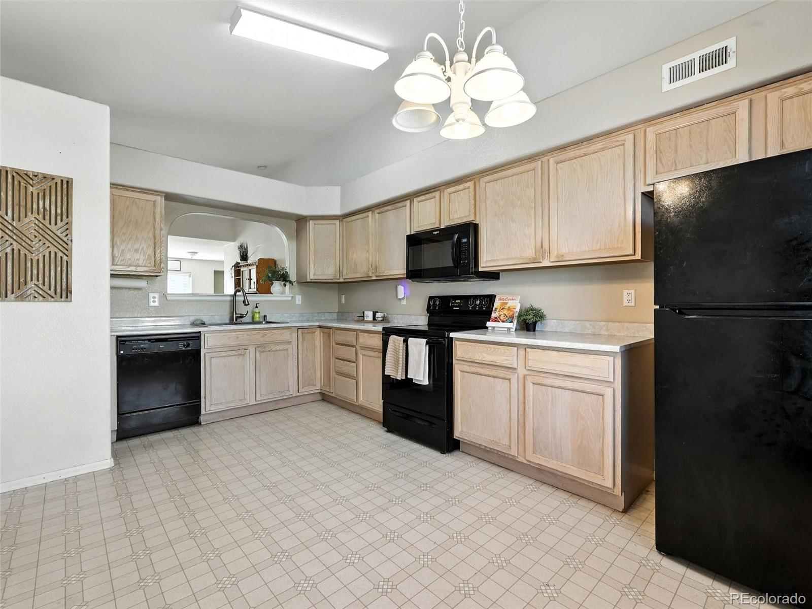MLS Image #11 for 5040  sage street,pueblo, Colorado