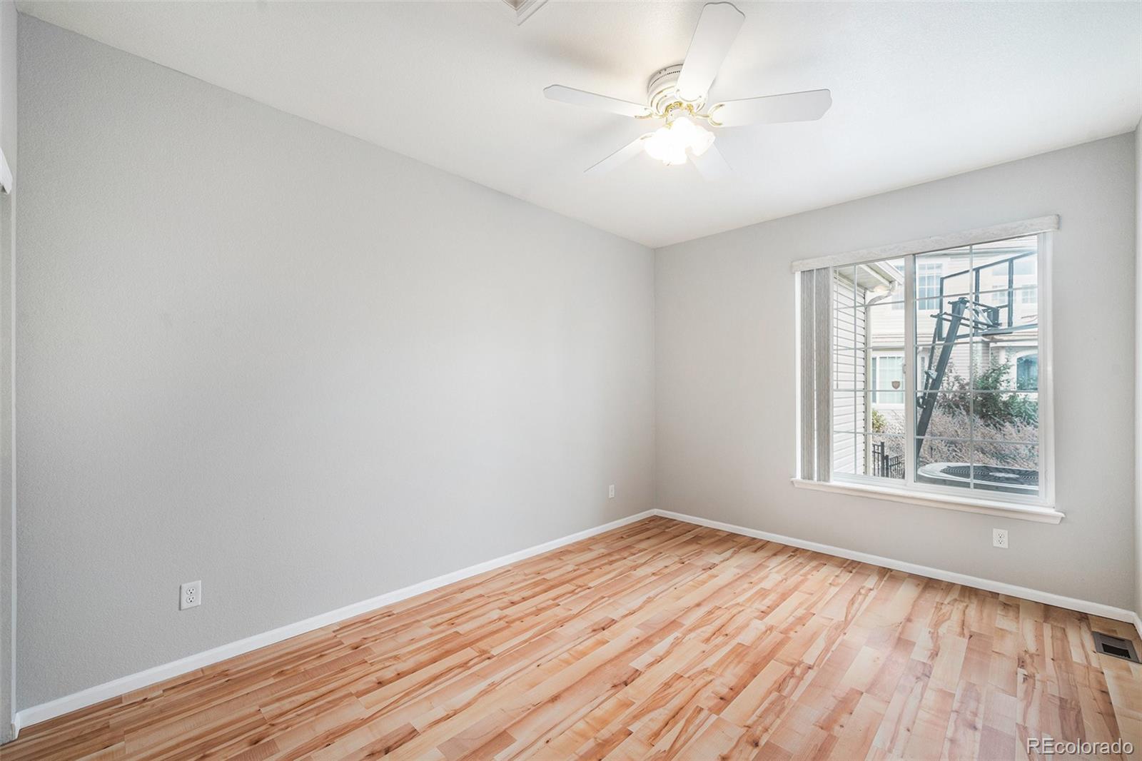 MLS Image #14 for 5134  malaya street,denver, Colorado